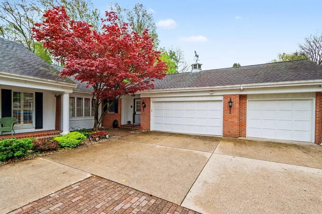 4319 Bronson Boulevard Kalamazoo City MI 49008
