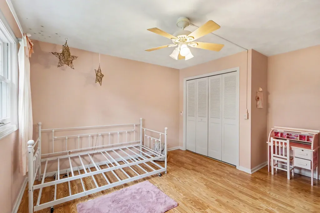 4319 Bronson Boulevard Kalamazoo City MI 49008