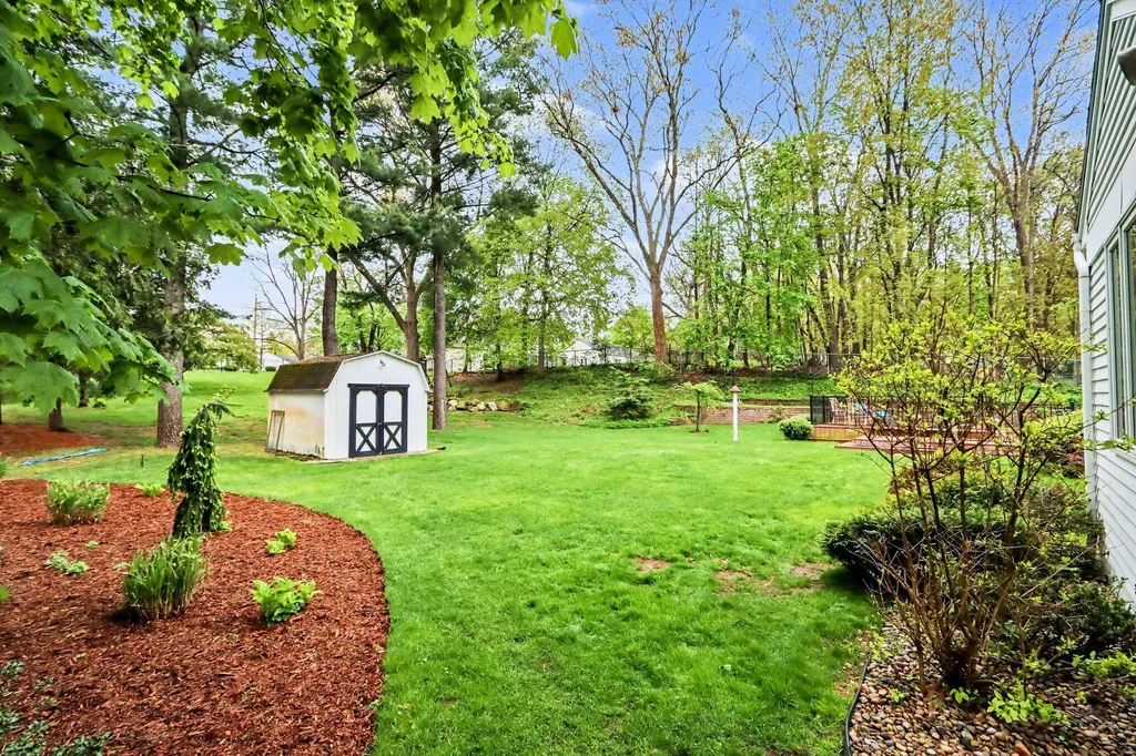 4319 Bronson Boulevard Kalamazoo City MI 49008