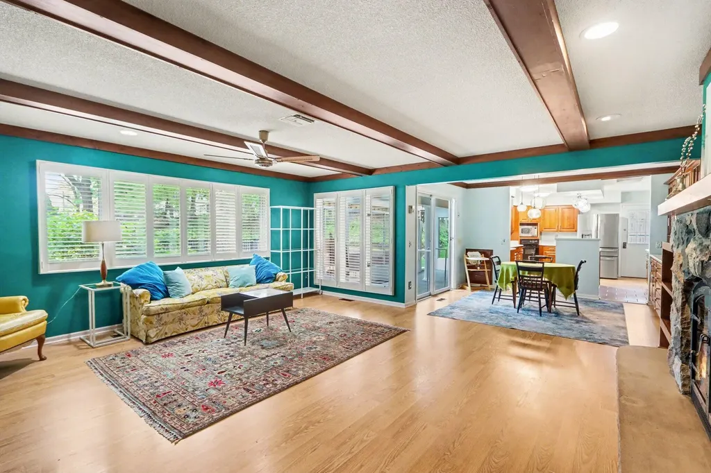 4319 Bronson Boulevard Kalamazoo City MI 49008