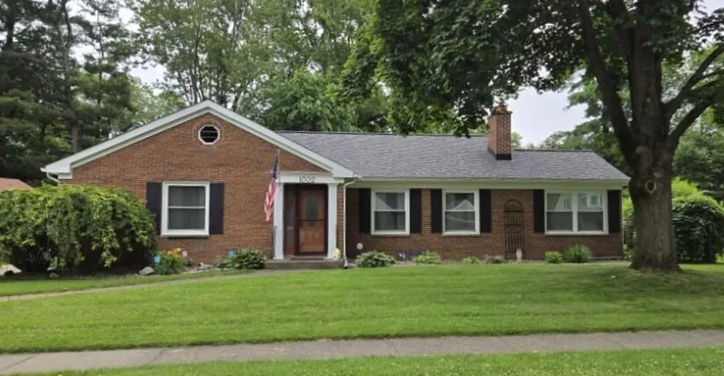 1002 Coolidge Avenue Kalamazoo Charter Township MI 49006