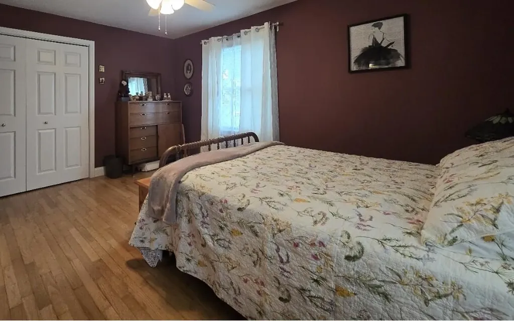 1002 Coolidge Avenue Kalamazoo Charter Township MI 49006