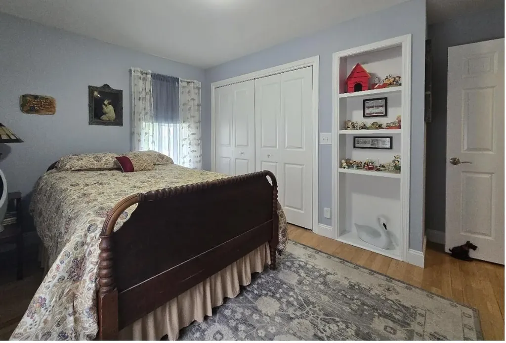 1002 Coolidge Avenue Kalamazoo Charter Township MI 49006