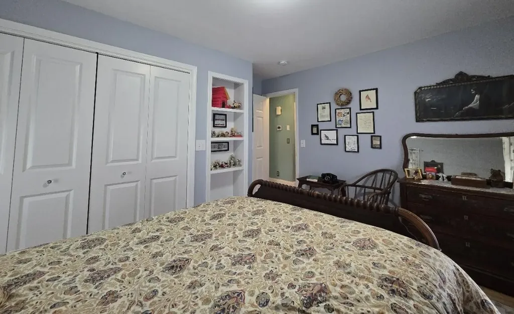 1002 Coolidge Avenue Kalamazoo Charter Township MI 49006