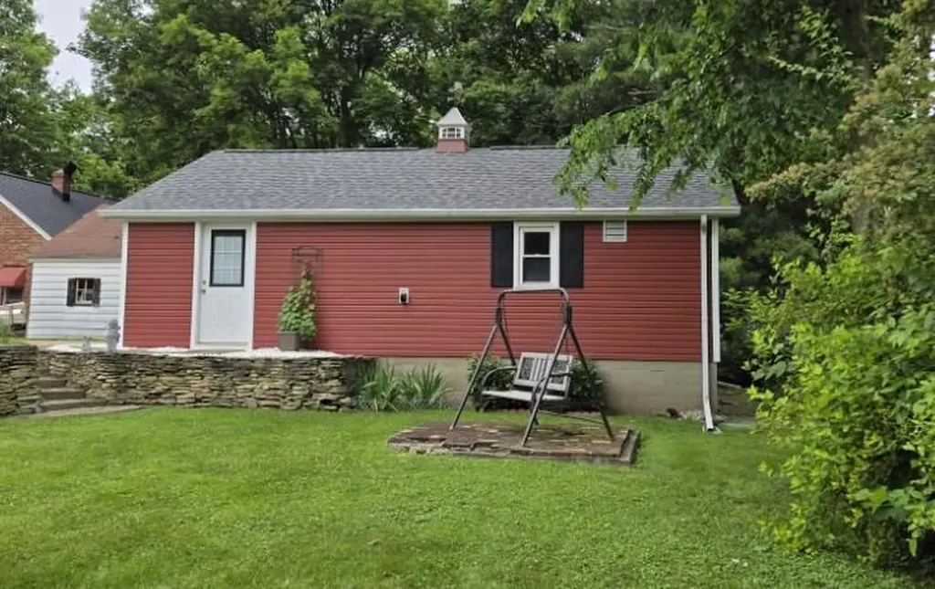 1002 Coolidge Avenue Kalamazoo Charter Township MI 49006