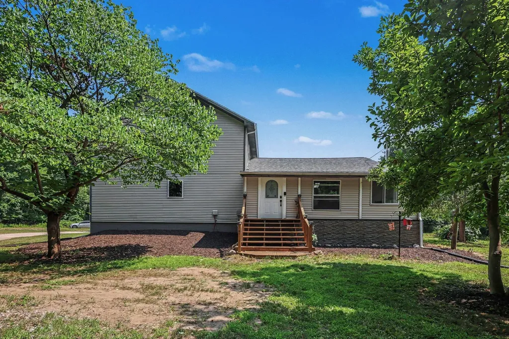 19601 68th Street Geneva Township MI 49090