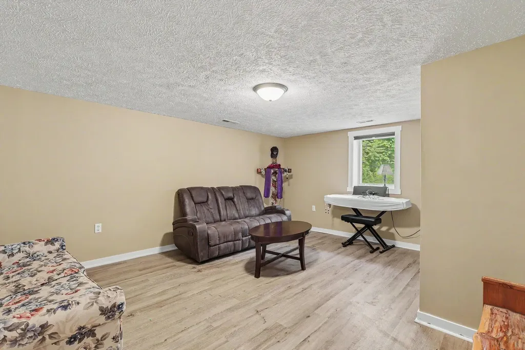19601 68th Street Geneva Township MI 49090