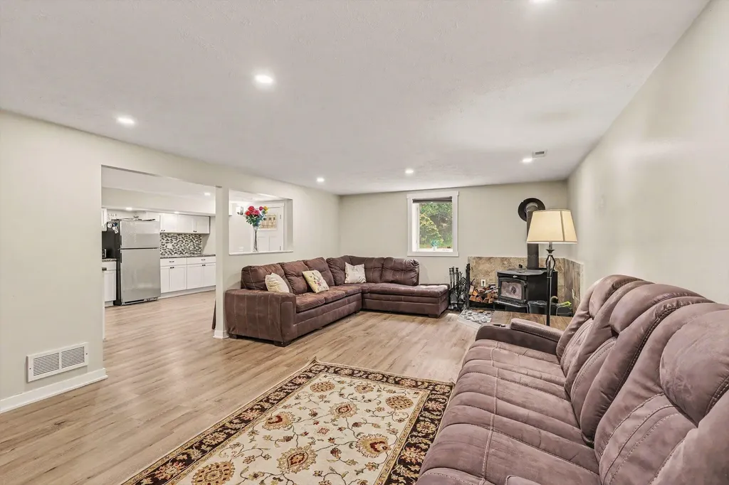 19601 68th Street Geneva Township MI 49090