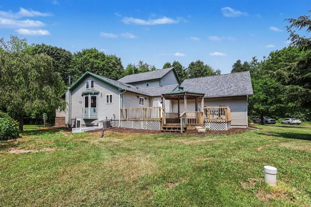 19601 68th Street Geneva Township MI 49090