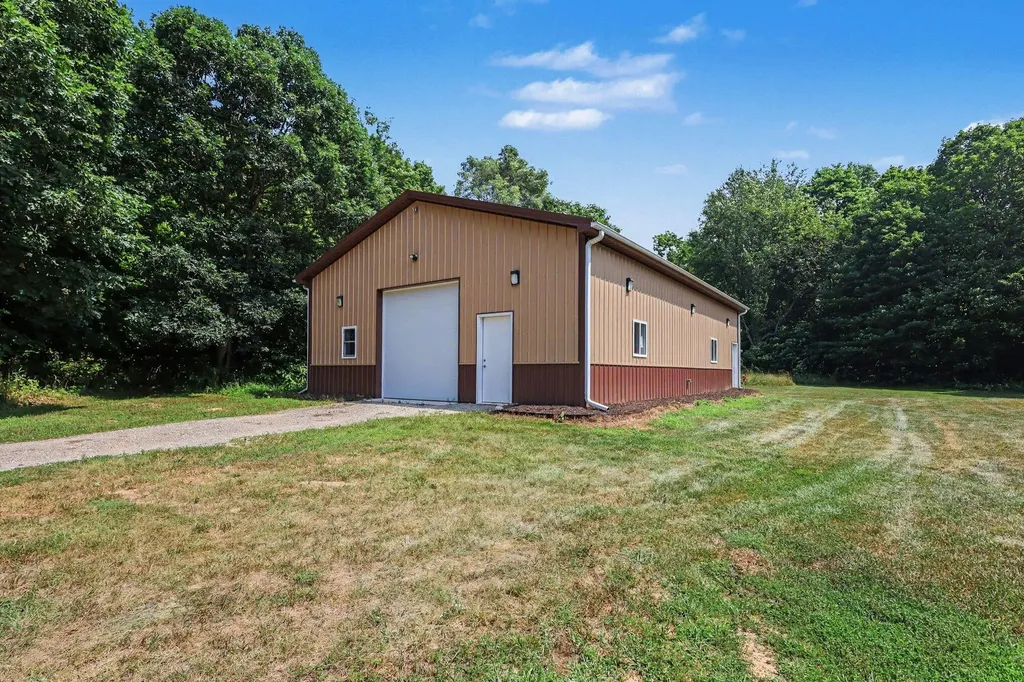 19601 68th Street Geneva Township MI 49090