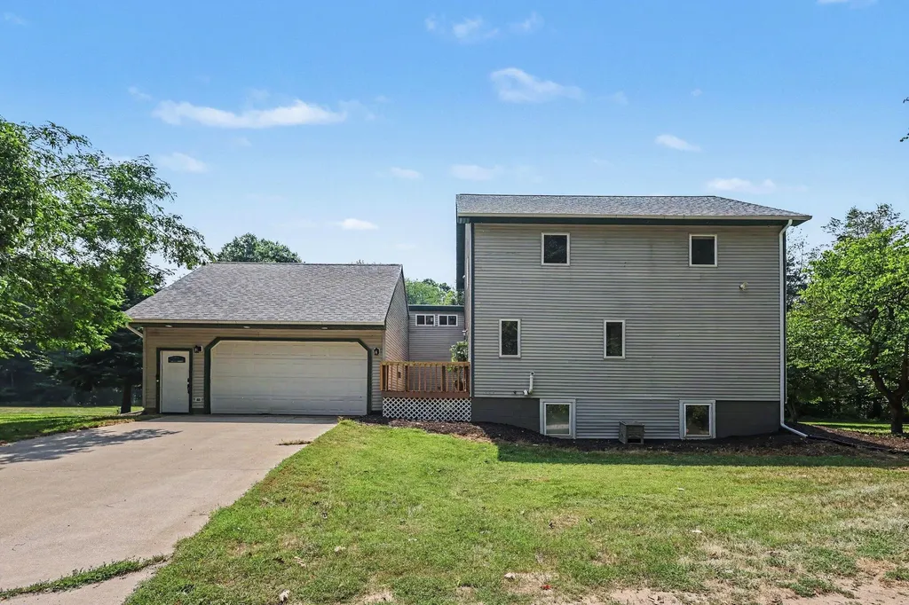 19601 68th Street Geneva Township MI 49090