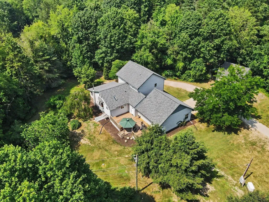 19601 68th Street Geneva Township MI 49090