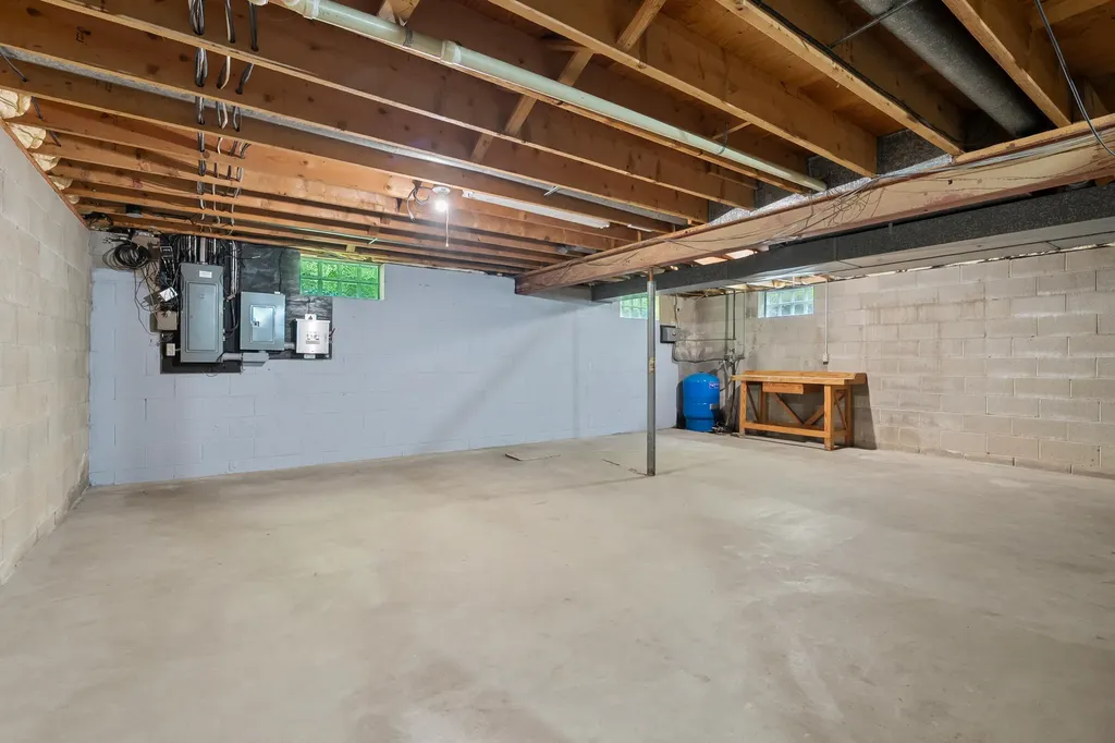 2910 N 5th Street Oshtemo Charter Township MI 49009