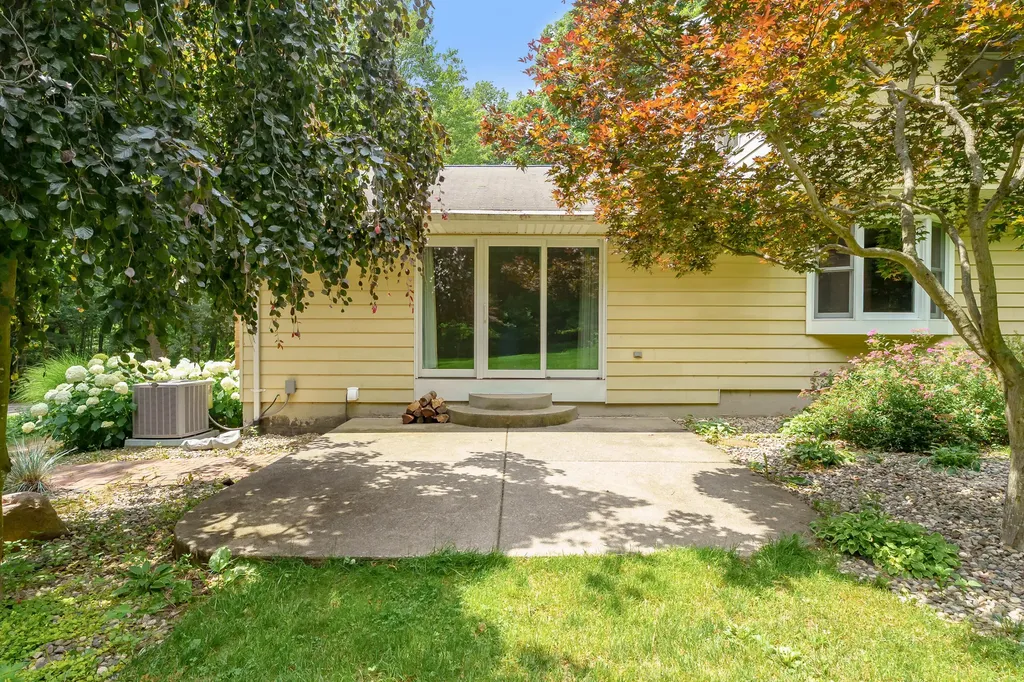 2910 N 5th Street Oshtemo Charter Township MI 49009