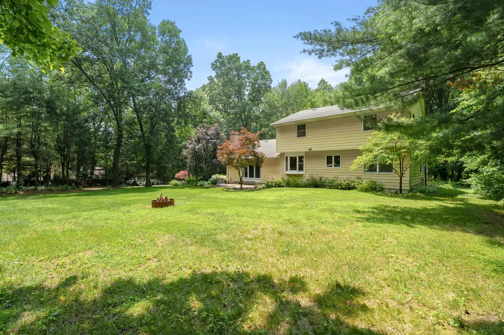 2910 N 5th Street Oshtemo Charter Township MI 49009