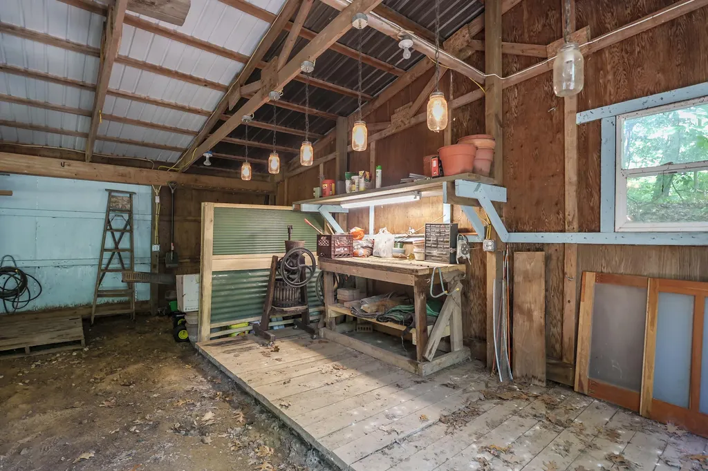 2910 N 5th Street Oshtemo Charter Township MI 49009