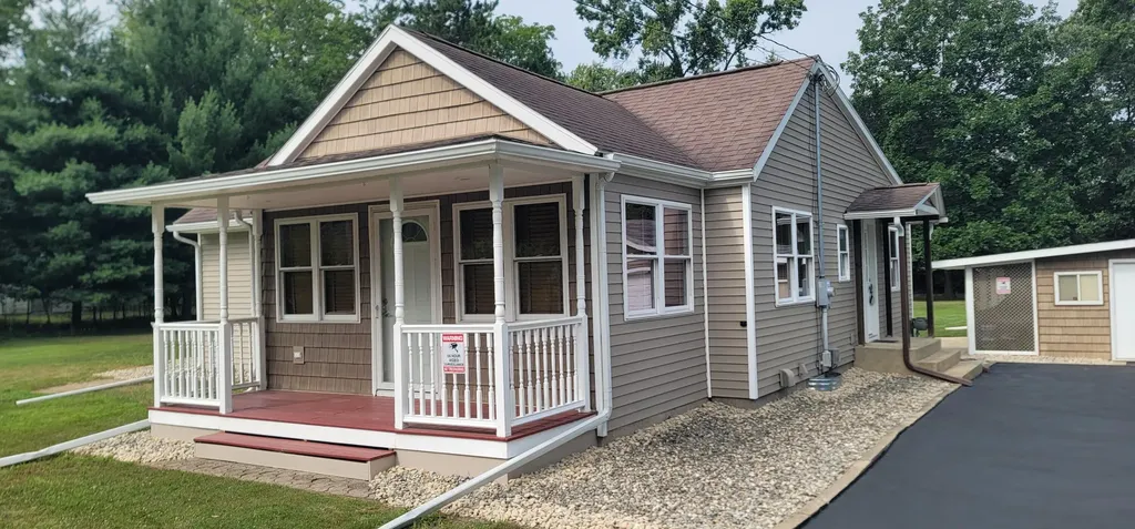 8328 Lovers Lane Portage City MI 49002