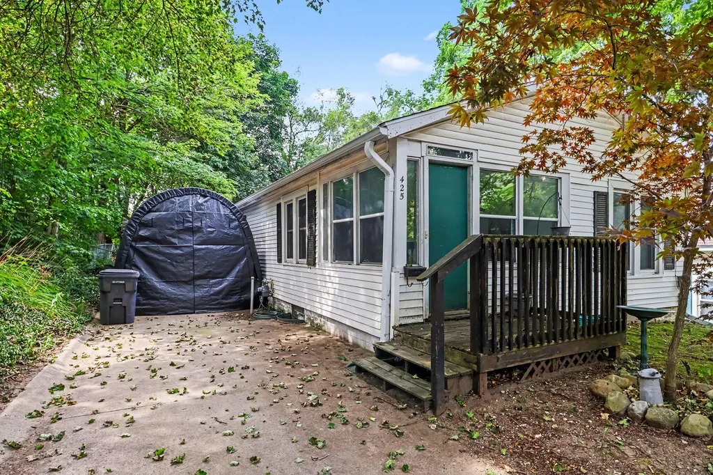 425 Garland Street Kalamazoo City MI 49001