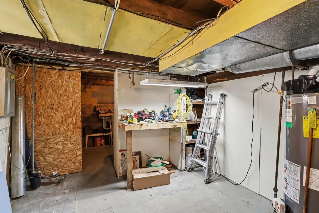 425 Garland Street Kalamazoo City MI 49001