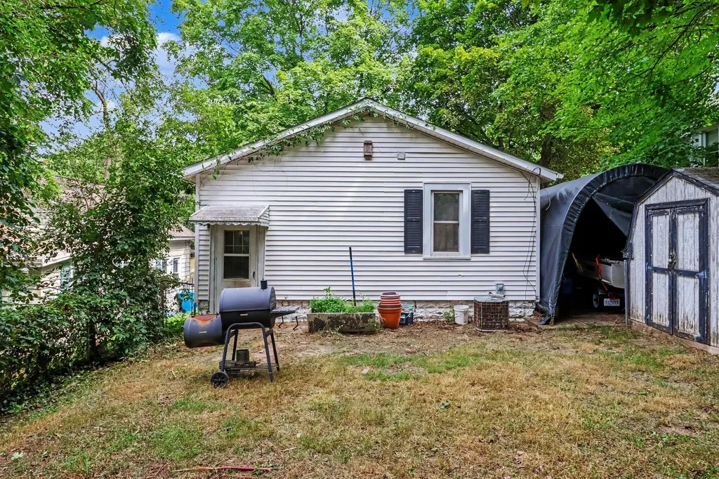 425 Garland Street Kalamazoo City MI 49001