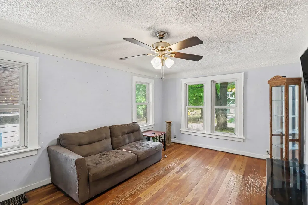 425 Garland Street Kalamazoo City MI 49001