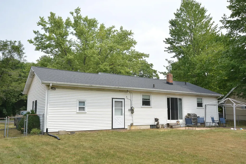 5358 E S Avenue Pavilion Township MI 49097