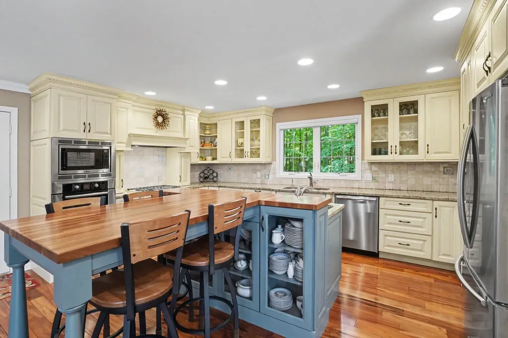 3334 Clearview Lane Saugatuck Township MI 49453