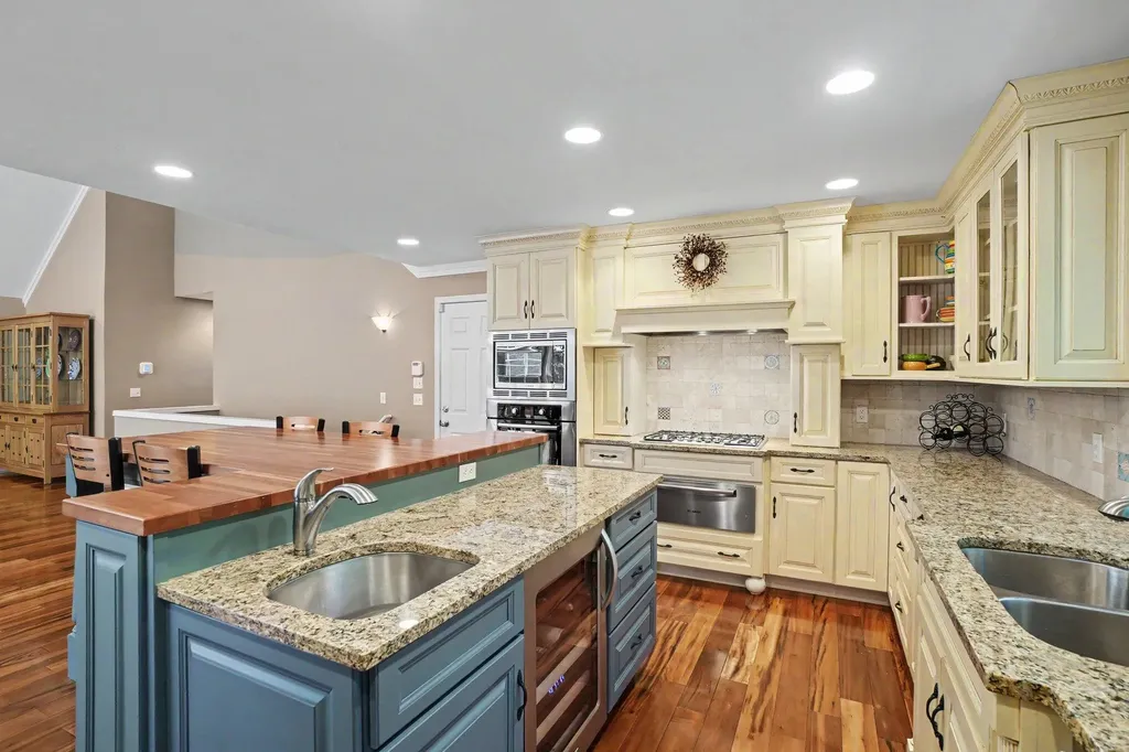 3334 Clearview Lane Saugatuck Township MI 49453