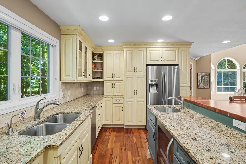 3334 Clearview Lane Saugatuck Township MI 49453