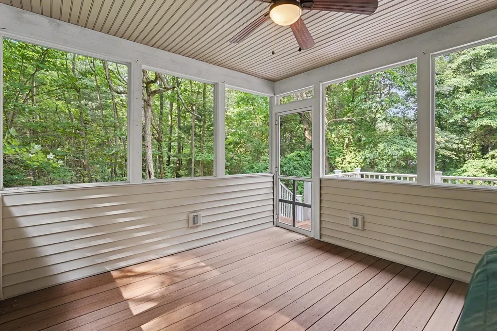 3334 Clearview Lane Saugatuck Township MI 49453