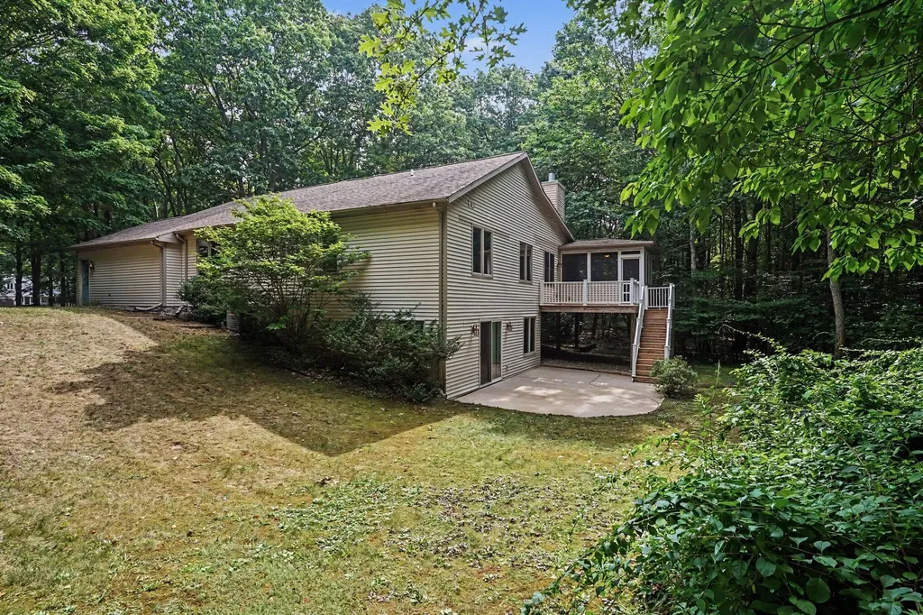 3334 Clearview Lane Saugatuck Township MI 49453