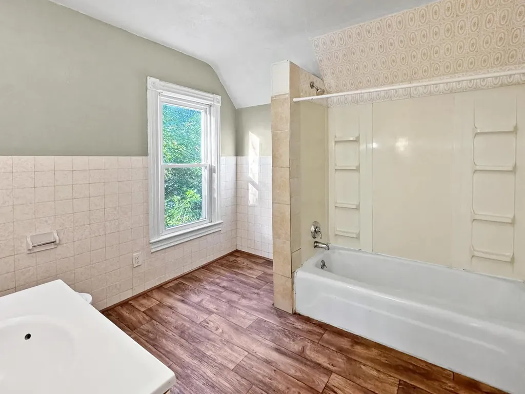 368 Garfield Avenue Battle Creek City MI 49017