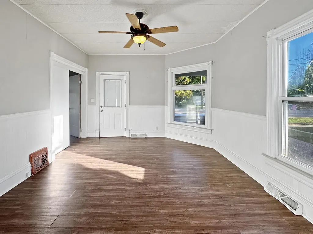 368 Garfield Avenue Battle Creek City MI 49017