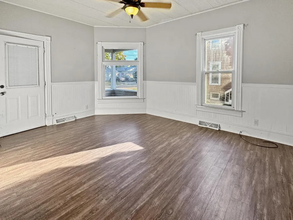 368 Garfield Avenue Battle Creek City MI 49017