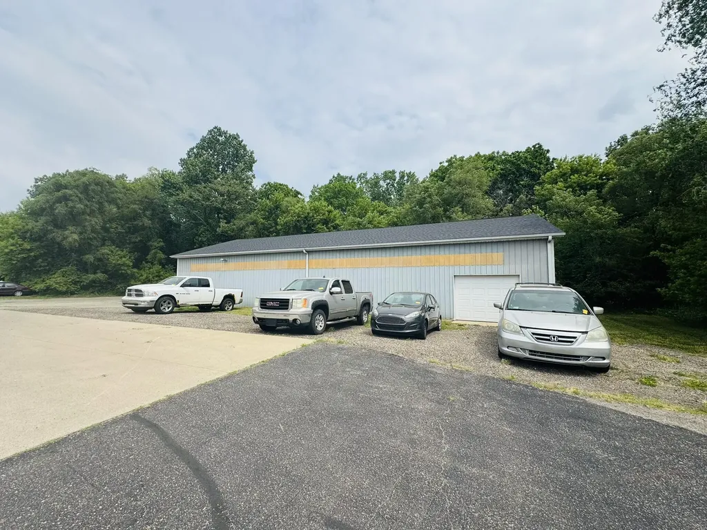 2100 W Dickman Road W Springfield City MI 49037