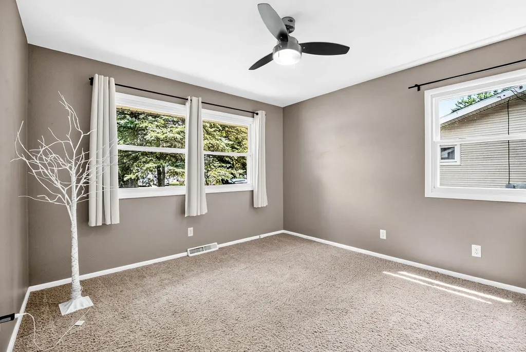 408 Upson Lane Pennfield Charter Township MI 49017