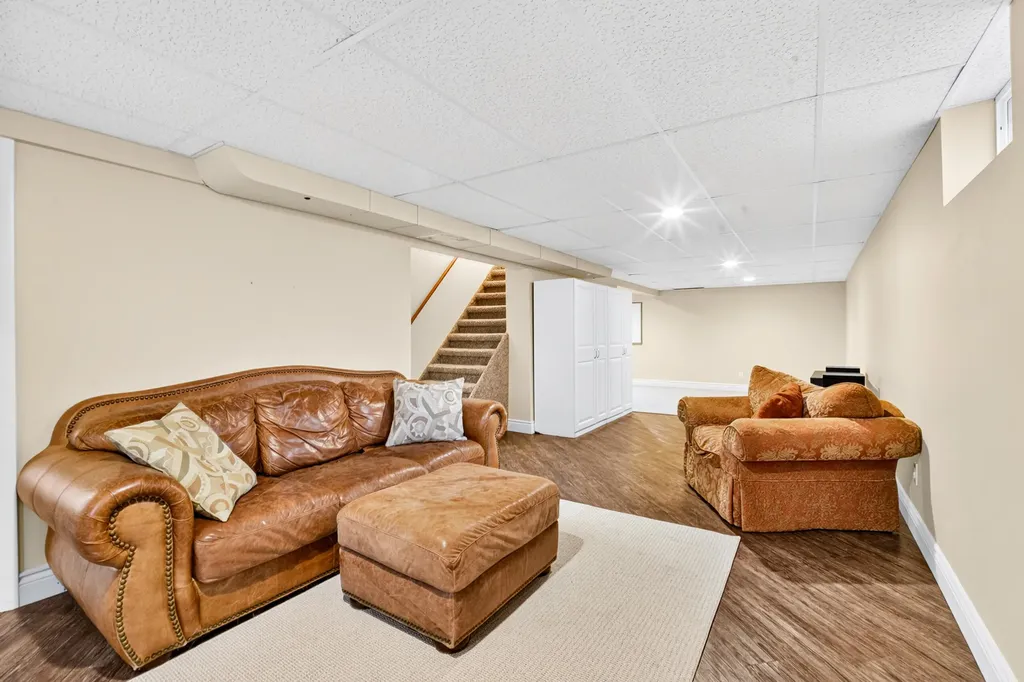 408 Upson Lane Pennfield Charter Township MI 49017