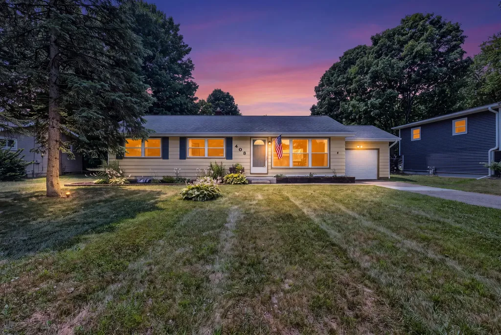 408 Upson Lane Pennfield Charter Township MI 49017