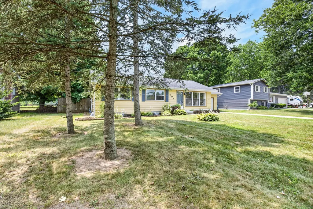 408 Upson Lane Pennfield Charter Township MI 49017