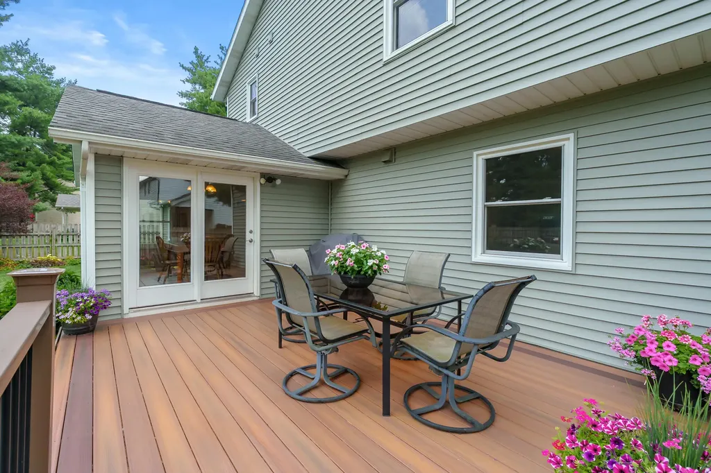 6118 Sablewood Circle Portage City MI 49024