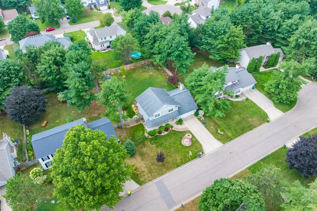 6118 Sablewood Circle Portage City MI 49024