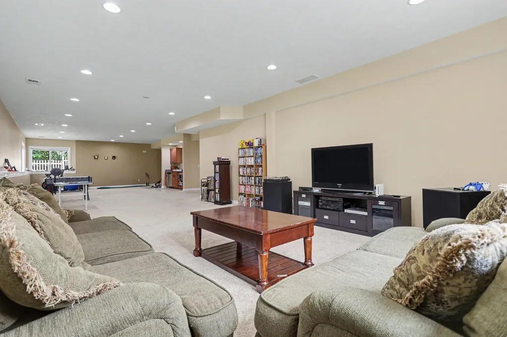 182 Woodhaven Drive Battle Creek City MI 49015
