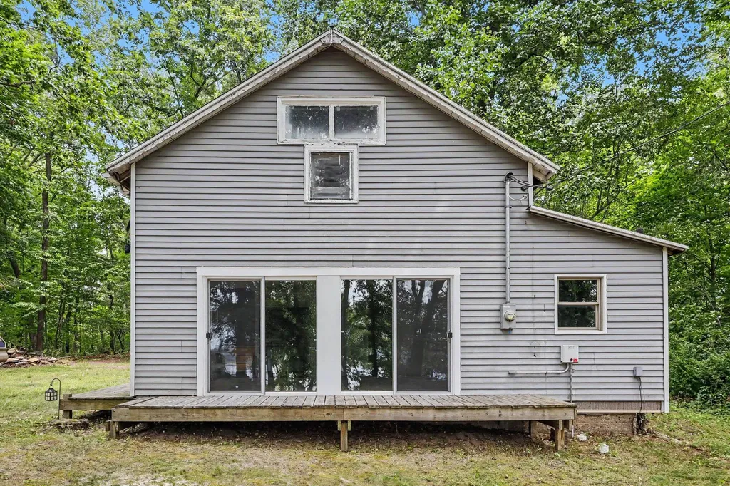 5372 W Guernsey Lake Road Hope Township MI 49046