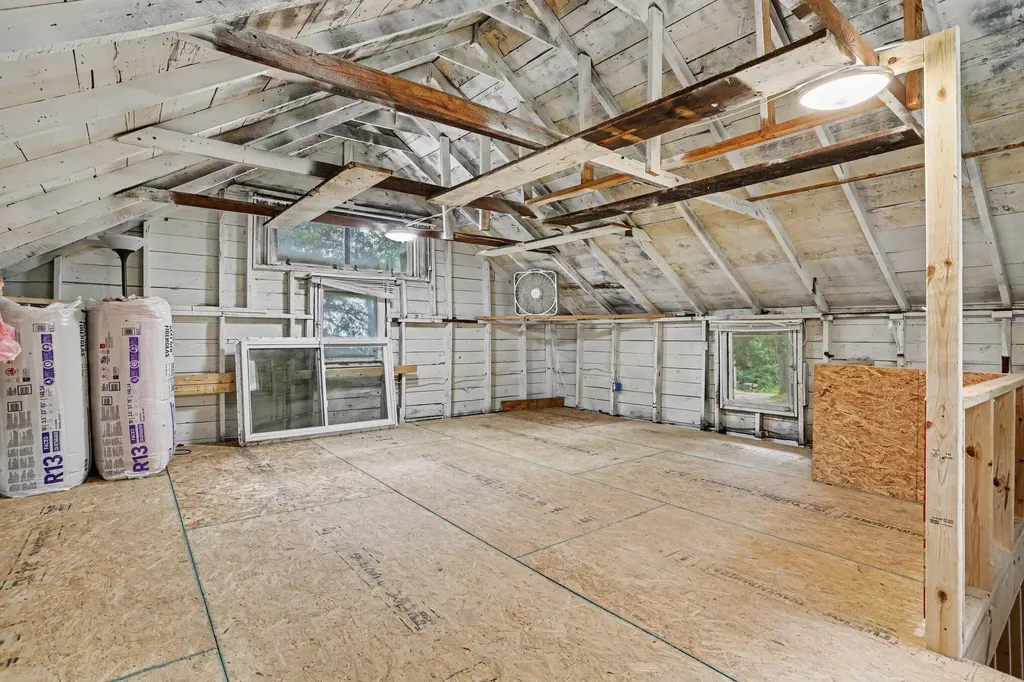 5372 W Guernsey Lake Road Hope Township MI 49046