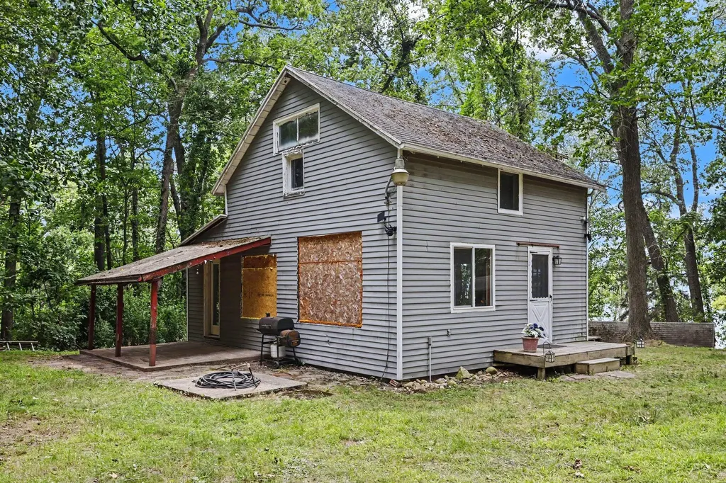 5372 W Guernsey Lake Road Hope Township MI 49046