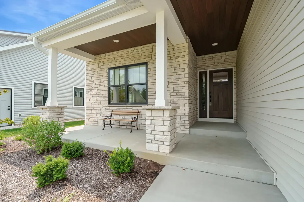 5405 Harborview Pass Oshtemo Charter Township MI 49009