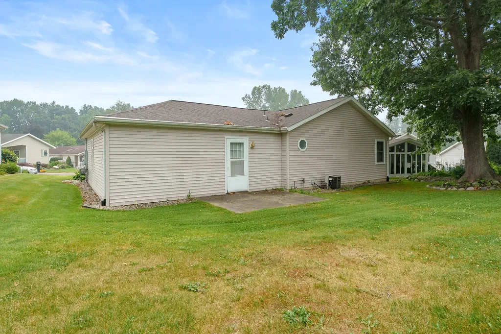 5289 Pine Arbor Ridge Richland Township MI 49004
