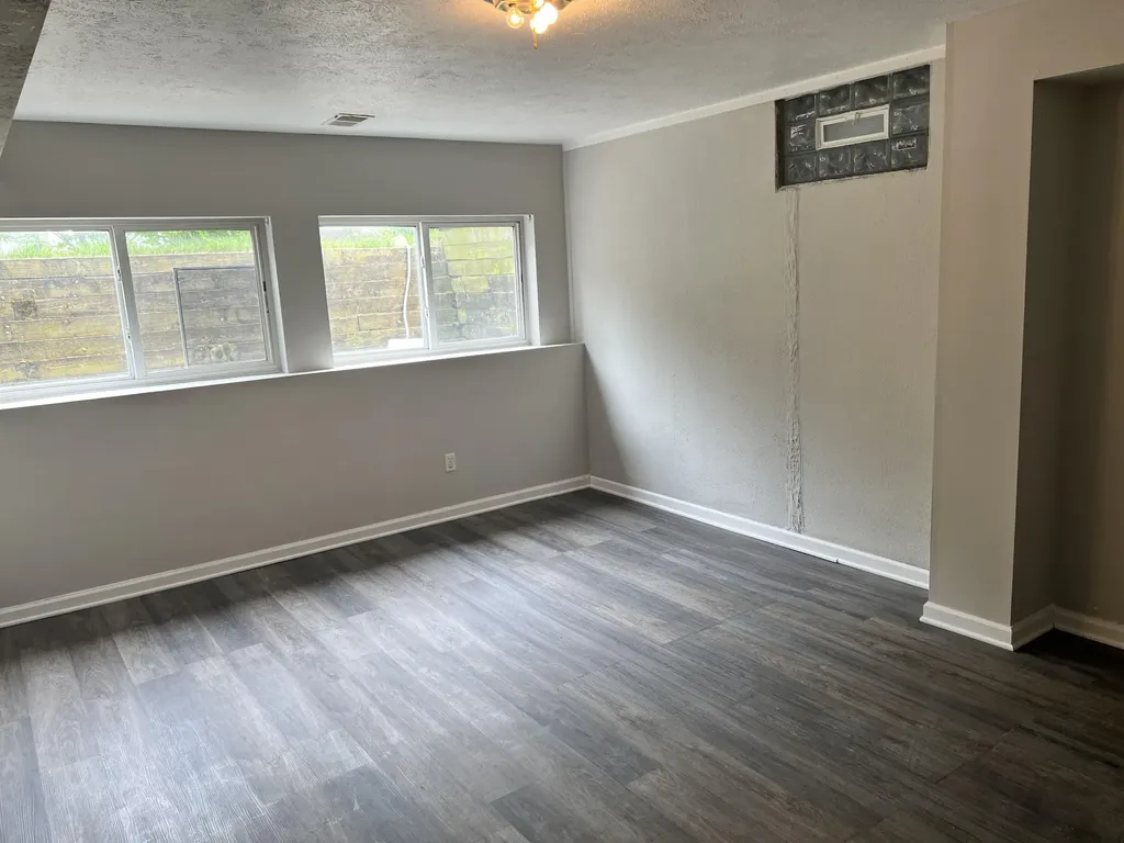 4225 Chelten Avenue Kalamazoo City MI 49006