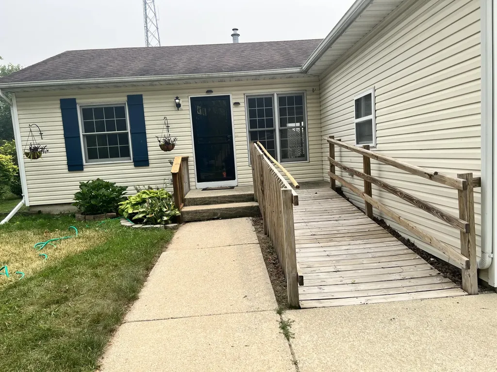 4225 Chelten Avenue Kalamazoo City MI 49006