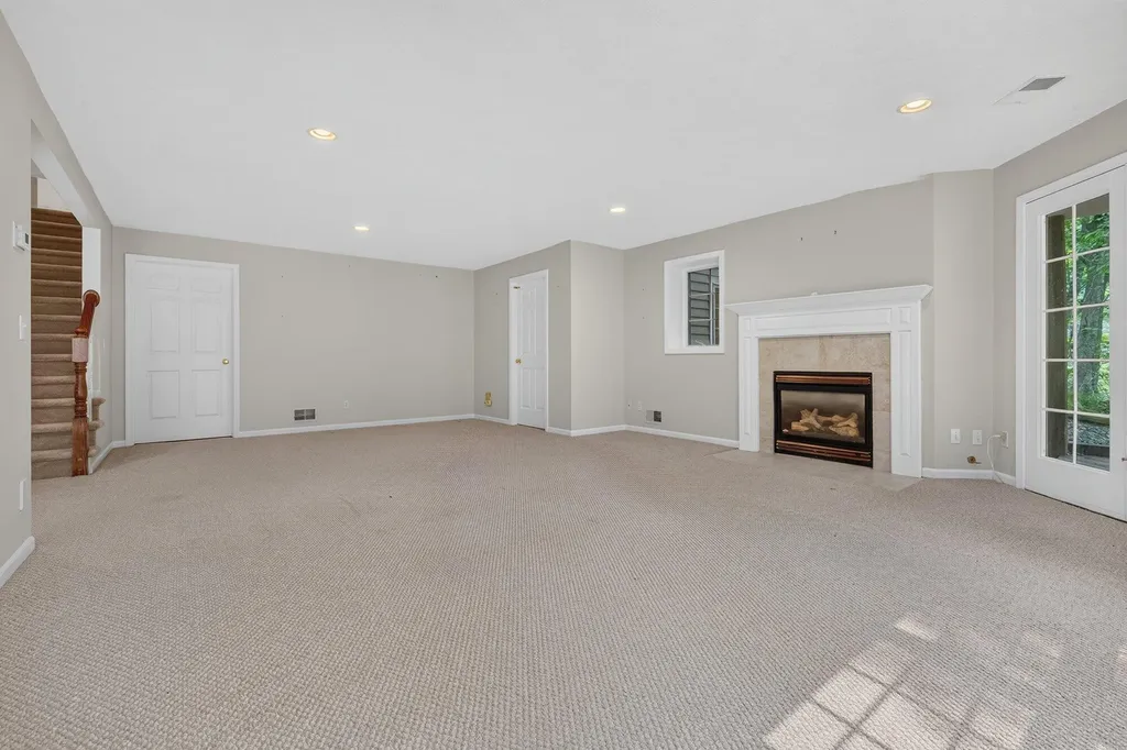 1718 Big Timber Court NE Grand Rapids City MI 49505
